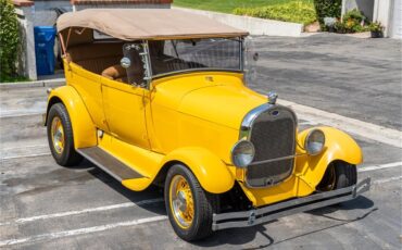 Ford-Model-a-1928-Yellow-Tan-5