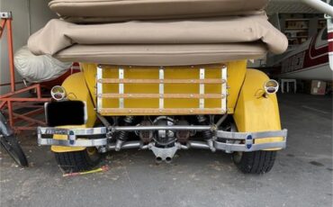 Ford-Model-a-1928-Yellow-Tan-8