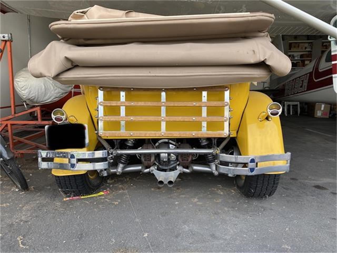 Ford-Model-a-1928-Yellow-Tan-8
