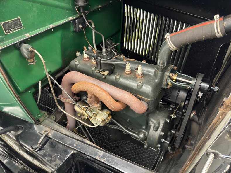 Ford-Model-a-1929-Balsam-Green-Black-37