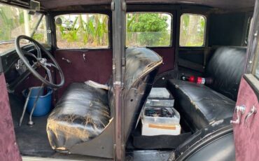 Ford-Model-a-1929-Black-12