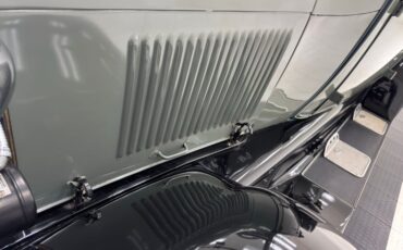 Ford-Model-a-1929-Bonnie-Gray-Saddle-14