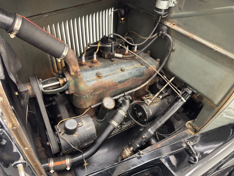 Ford-Model-a-1929-Bonnie-Gray-Saddle-32