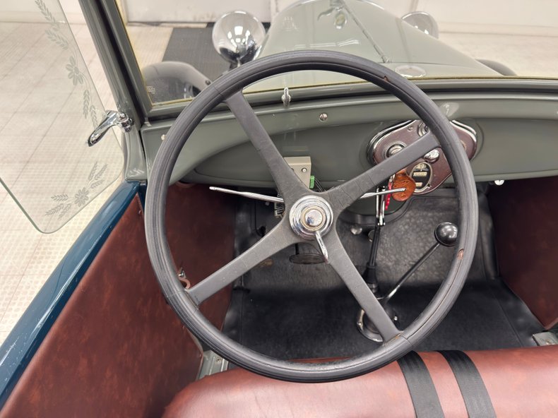 Ford-Model-a-1929-Bonnie-Gray-Saddle-44