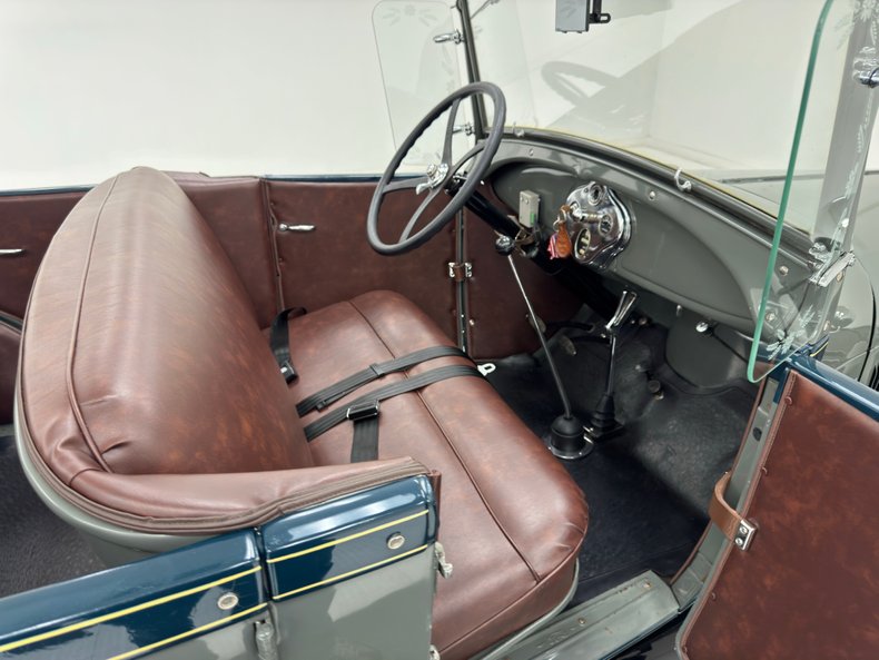 Ford-Model-a-1929-Bonnie-Gray-Saddle-45