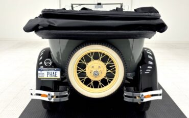 Ford-Model-a-1929-Bonnie-Gray-Saddle-5