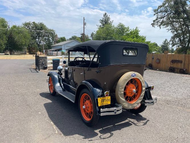 Ford-Model-a-1929-BrownBlack-6