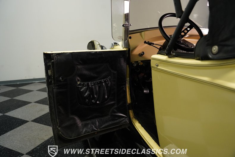 Ford-Model-a-1929-Cream-31