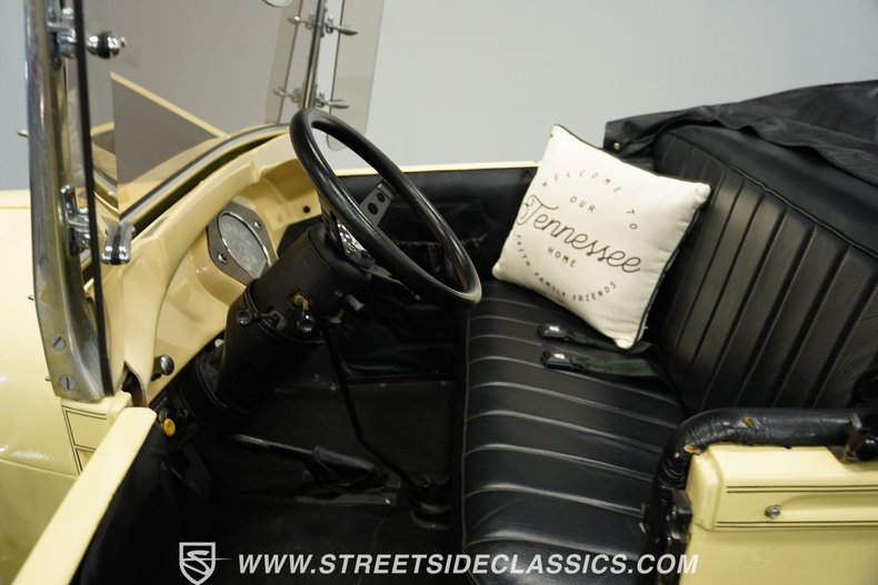 Ford-Model-a-1929-Cream-33
