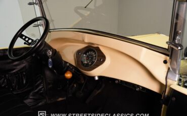 Ford-Model-a-1929-Cream-41