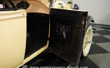 Ford-Model-a-1929-Cream-45