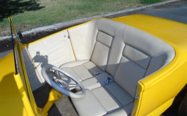 Ford-Model-a-1929-Yellow-Tan-18