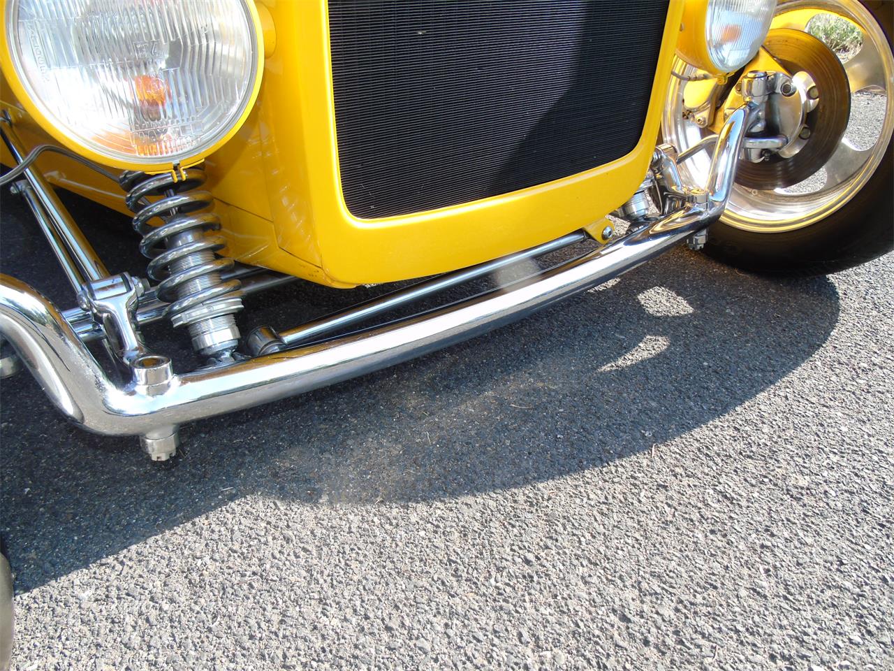 Ford-Model-a-1929-Yellow-Tan-6