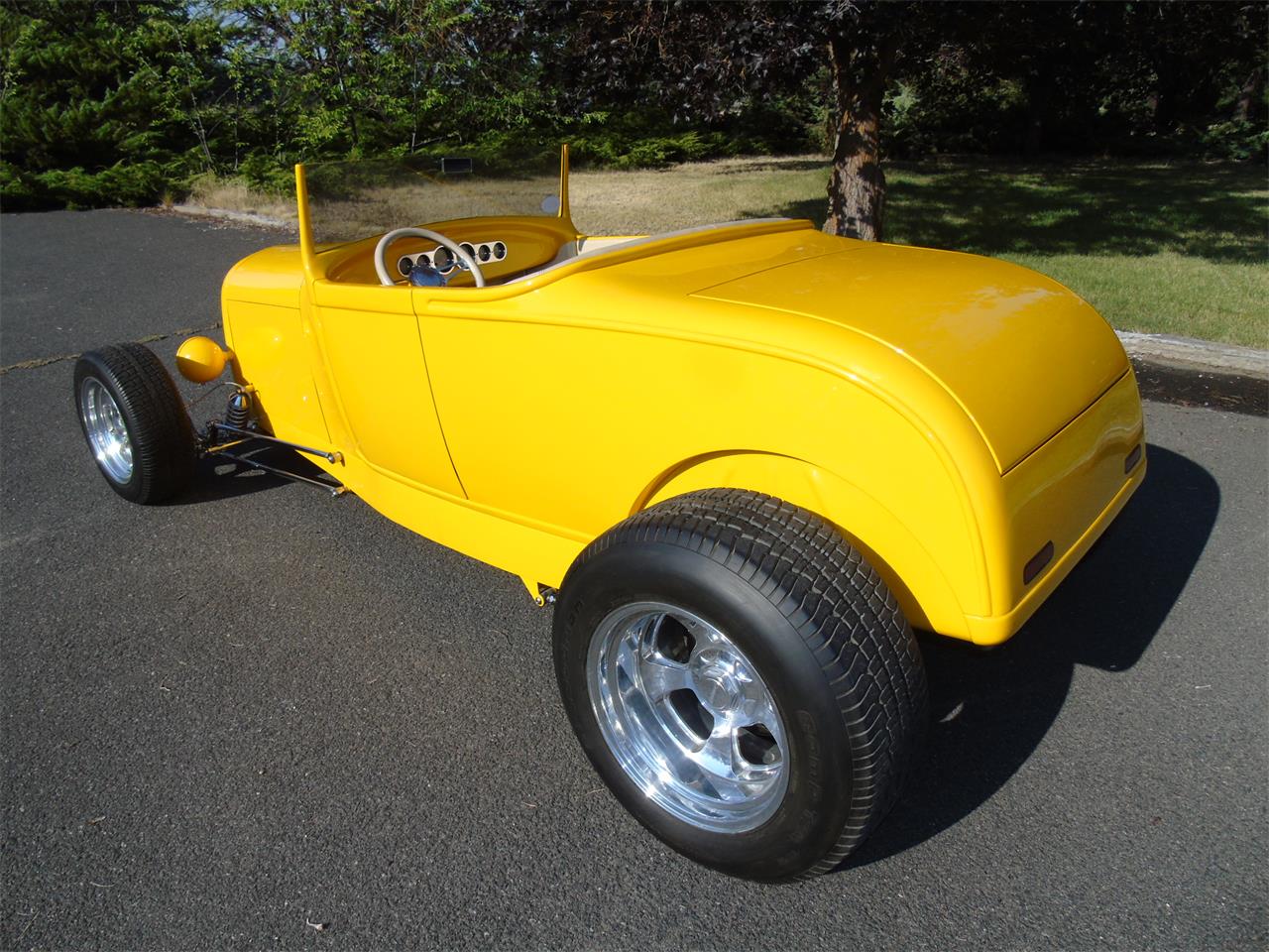 Ford-Model-a-1929-Yellow-Tan
