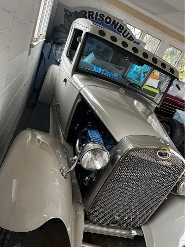 Ford-Model-a-1930-Beige-Brown-3