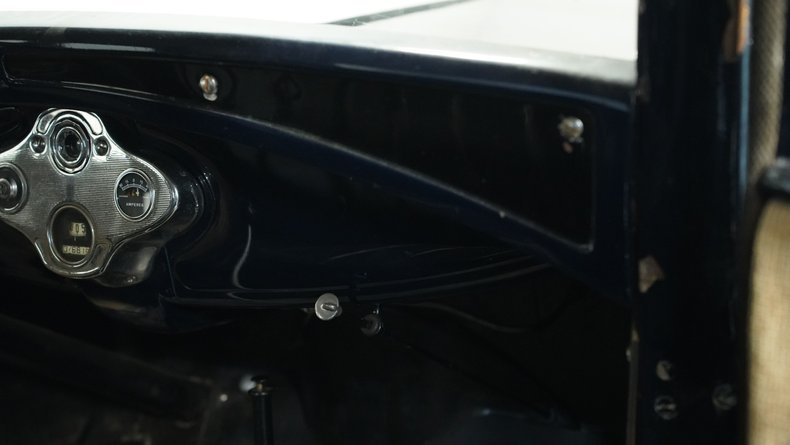 Ford-Model-a-1930-Black-Black-4