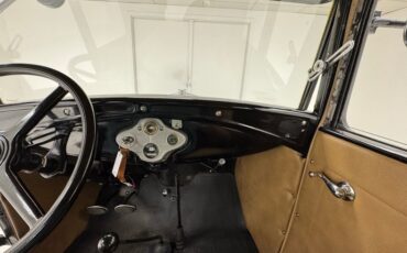 Ford-Model-a-1930-Black-Tan-45