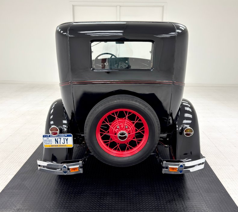 Ford-Model-a-1930-Black-Tan-7