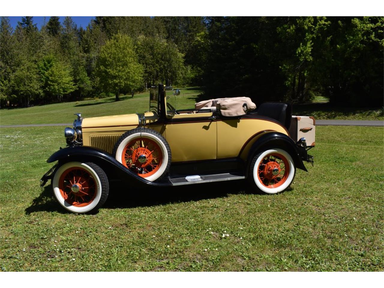 Ford-Model-a-1930-Bronson-yelseal-brn-Lt-broadcloth-wool-5