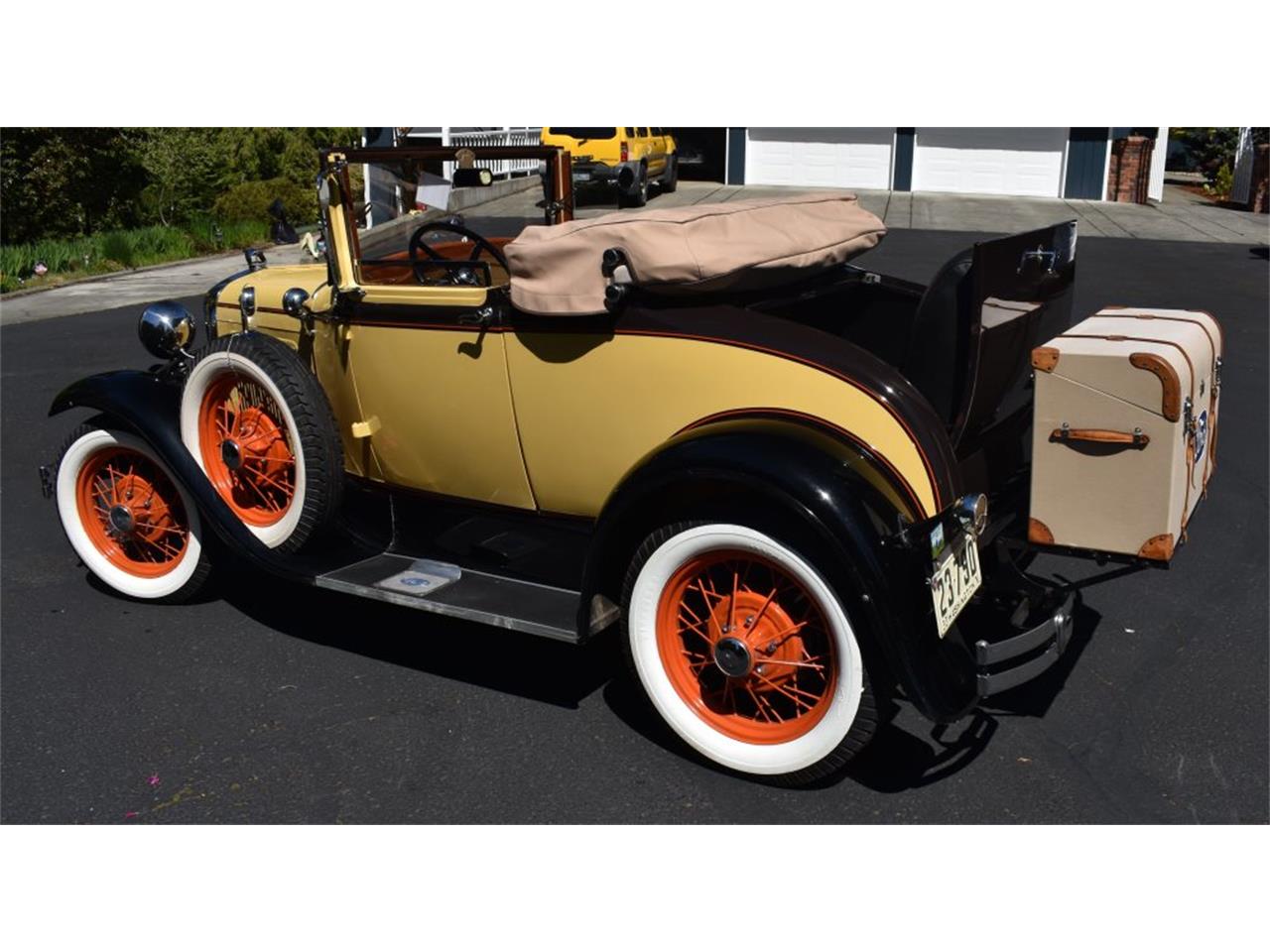 Ford-Model-a-1930-Bronson-yelseal-brn-Lt-broadcloth-wool-6