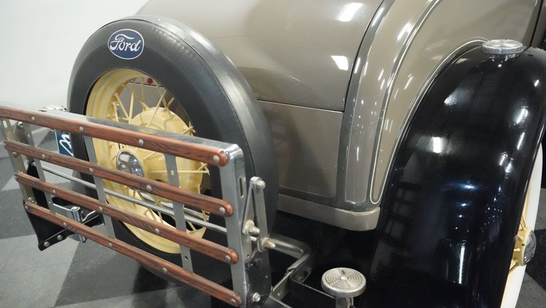 Ford-Model-a-1930-Chicka-Drab-Tan-25