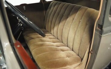 Ford-Model-a-1930-Chicka-Drab-Tan-41