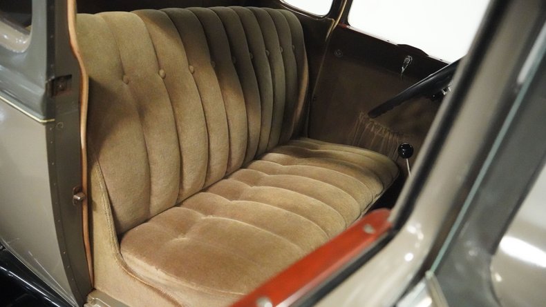 Ford-Model-a-1930-Chicka-Drab-Tan-42