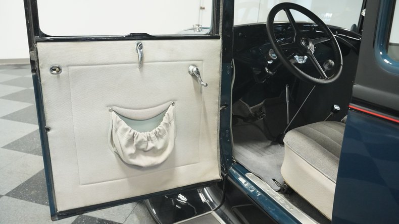 Ford-Model-a-1930-Dark-Blue-Gray-40