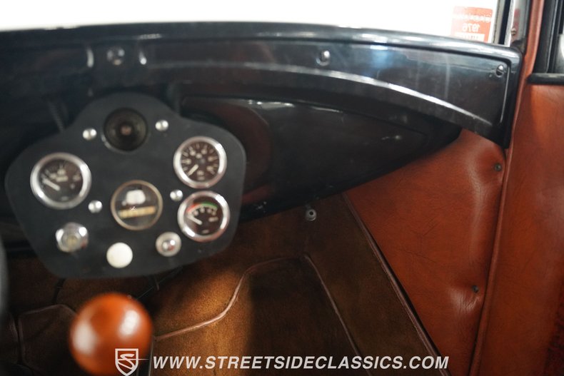 Ford-Model-a-1930-Gray-Brown-29