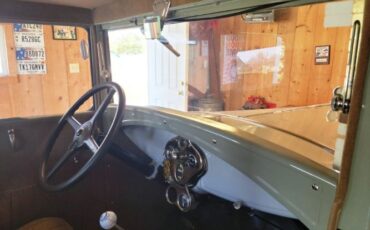 Ford-Model-a-1930-Gray-Tan-12