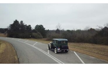 Ford-Model-a-1930-Green-Beige-12