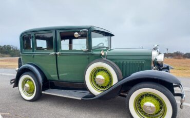 Ford-Model-a-1930-Green-Beige-8