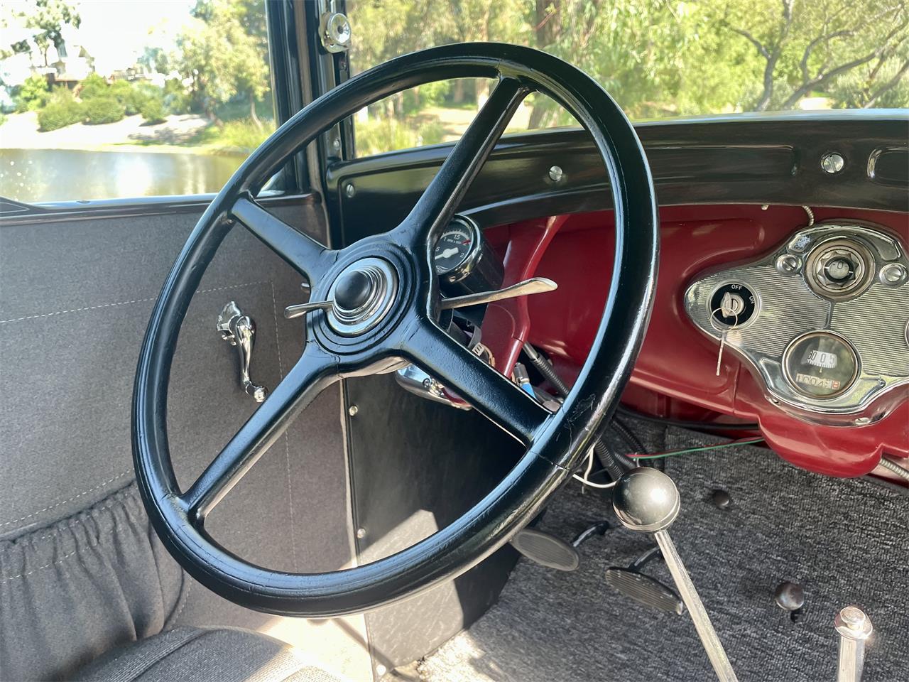 Ford-Model-a-1930-RedBlack-Grey-7