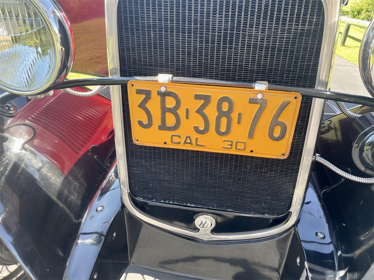 Ford-Model-a-1930-RedBlack-Grey-9