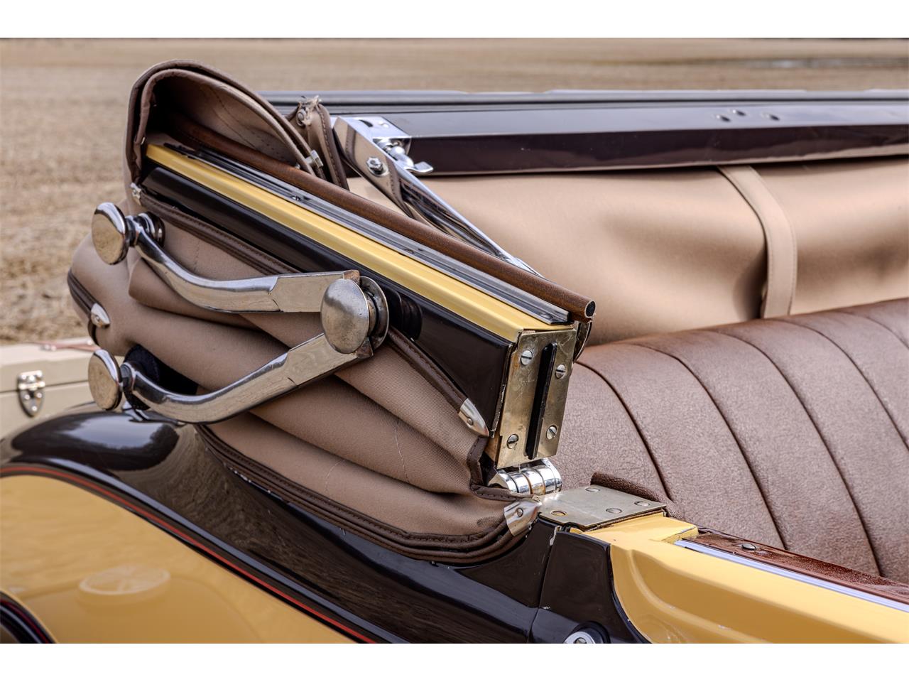 Ford-Model-a-1931-Bronson-Yellow-Brown-14
