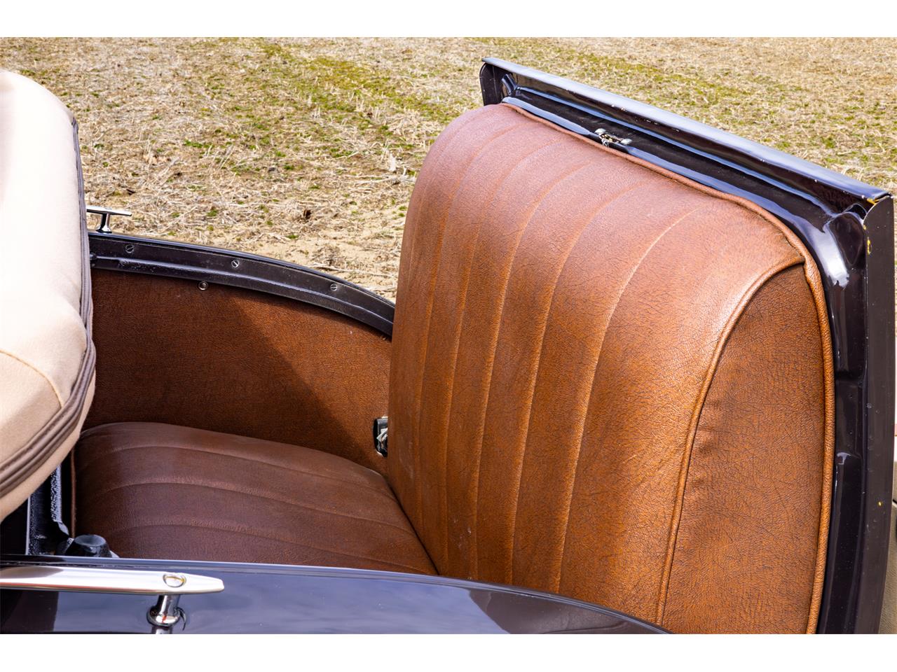 Ford-Model-a-1931-Bronson-Yellow-Brown-17
