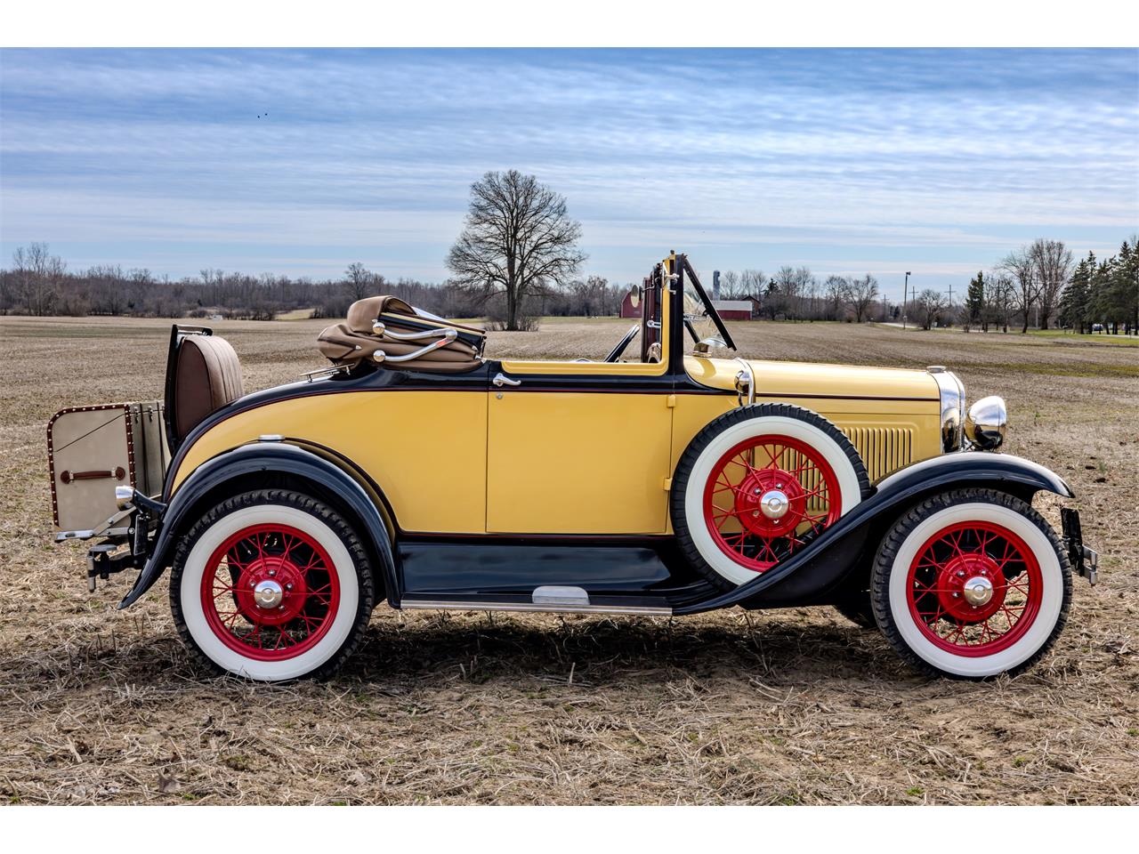 Ford-Model-a-1931-Bronson-Yellow-Brown-2