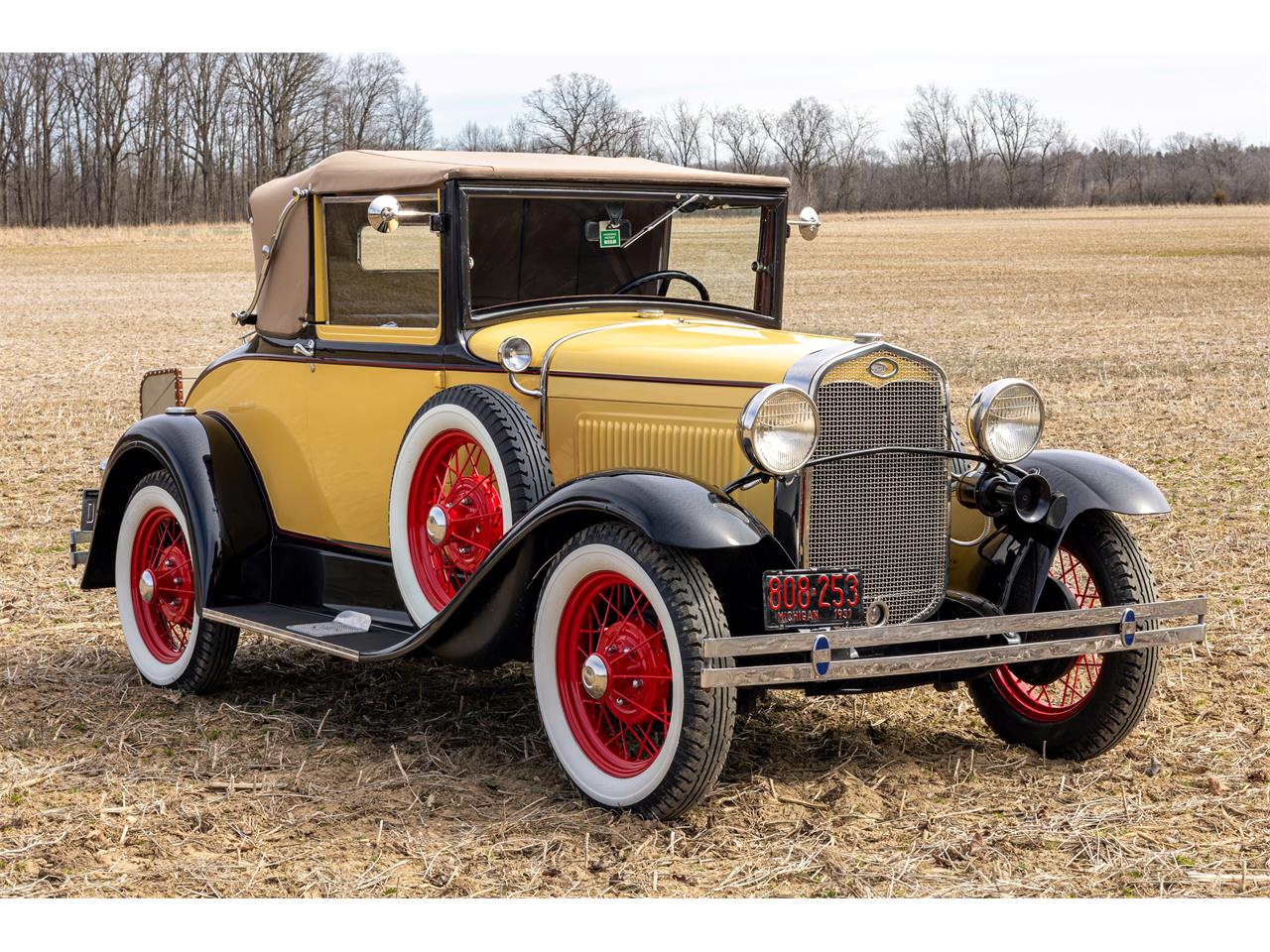 Ford-Model-a-1931-Bronson-Yellow-Brown-8