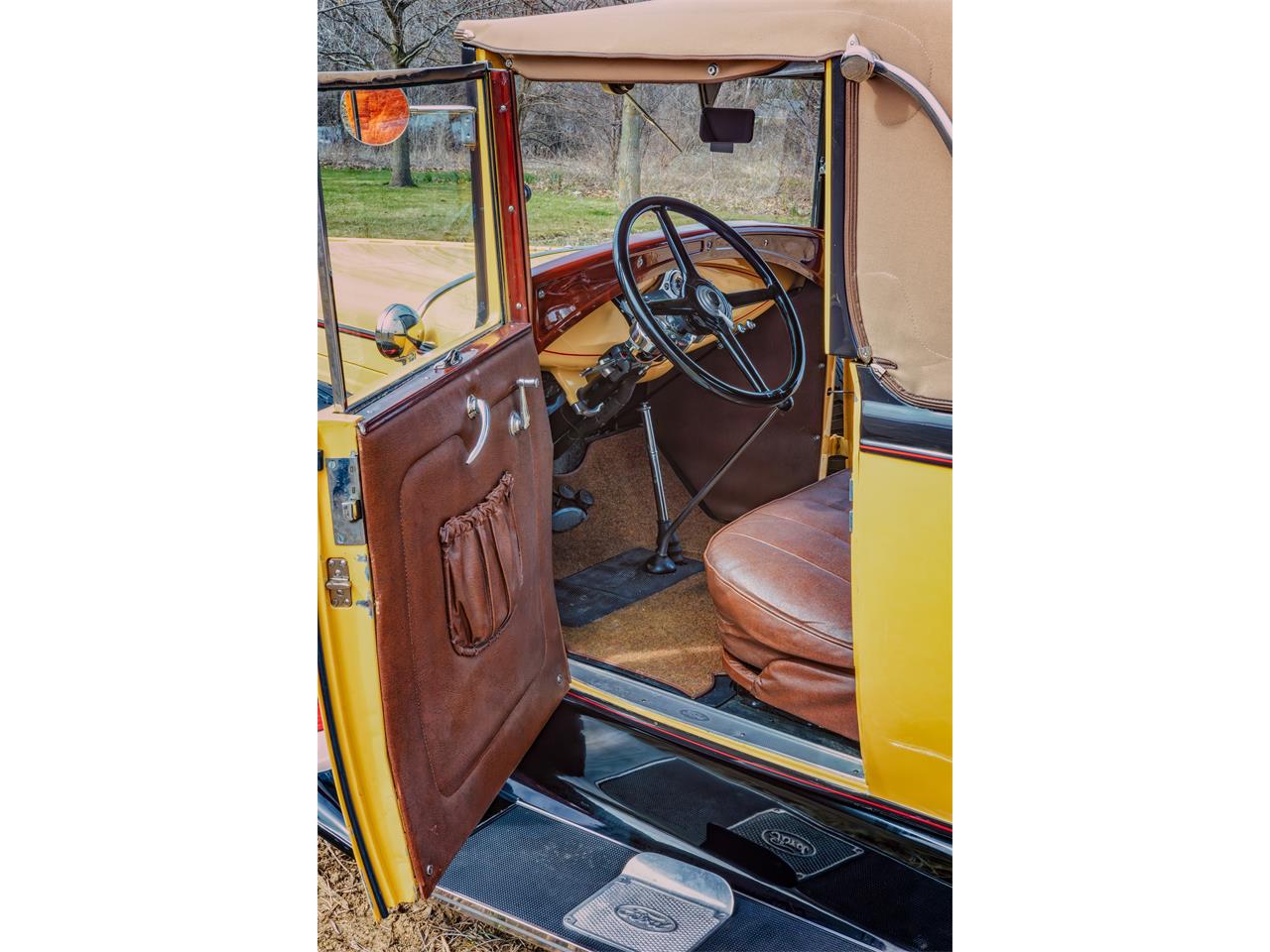 Ford-Model-a-1931-Bronson-Yellow-Brown-9