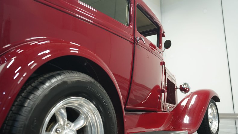 Ford-Model-a-1931-Cabernet-Red-Tan-36