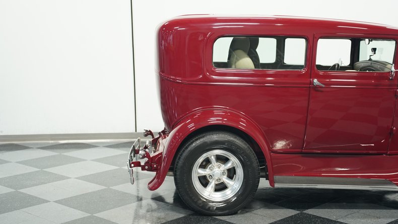 Ford-Model-a-1931-Cabernet-Red-Tan-37