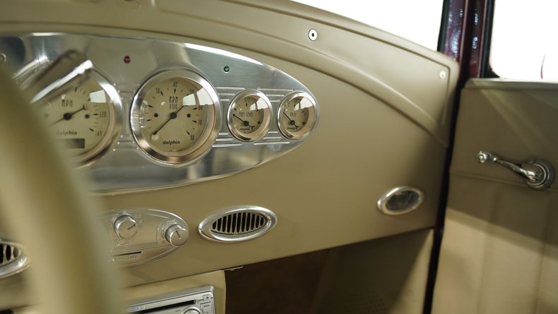 Ford-Model-a-1931-Cabernet-Red-Tan-5