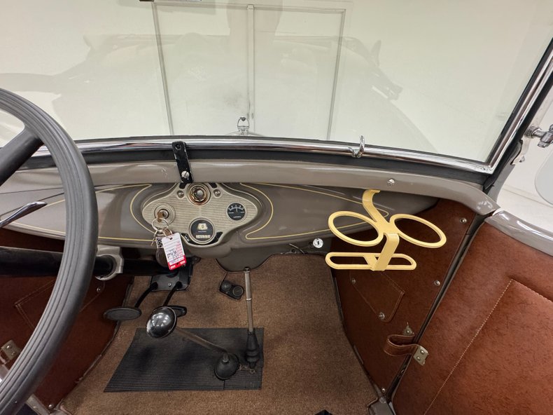 Ford-Model-a-1931-Copra-Drab-Dark-Saddle-5
