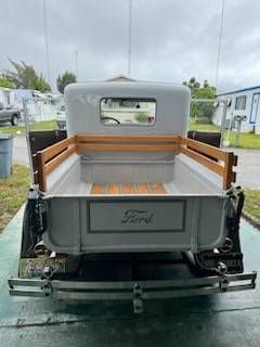 Ford-Model-a-1931-Gray-1