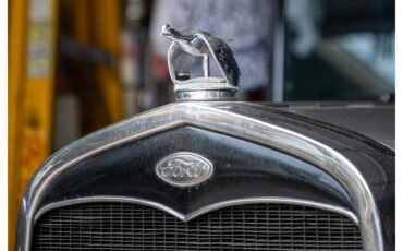 Ford-Model-a-1931-Gray-Black-1