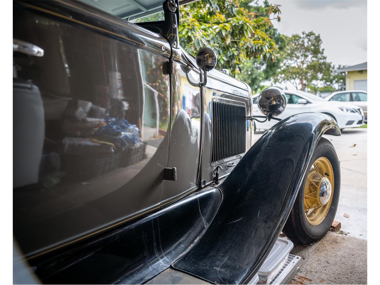 Ford-Model-a-1931-Gray-Black-10