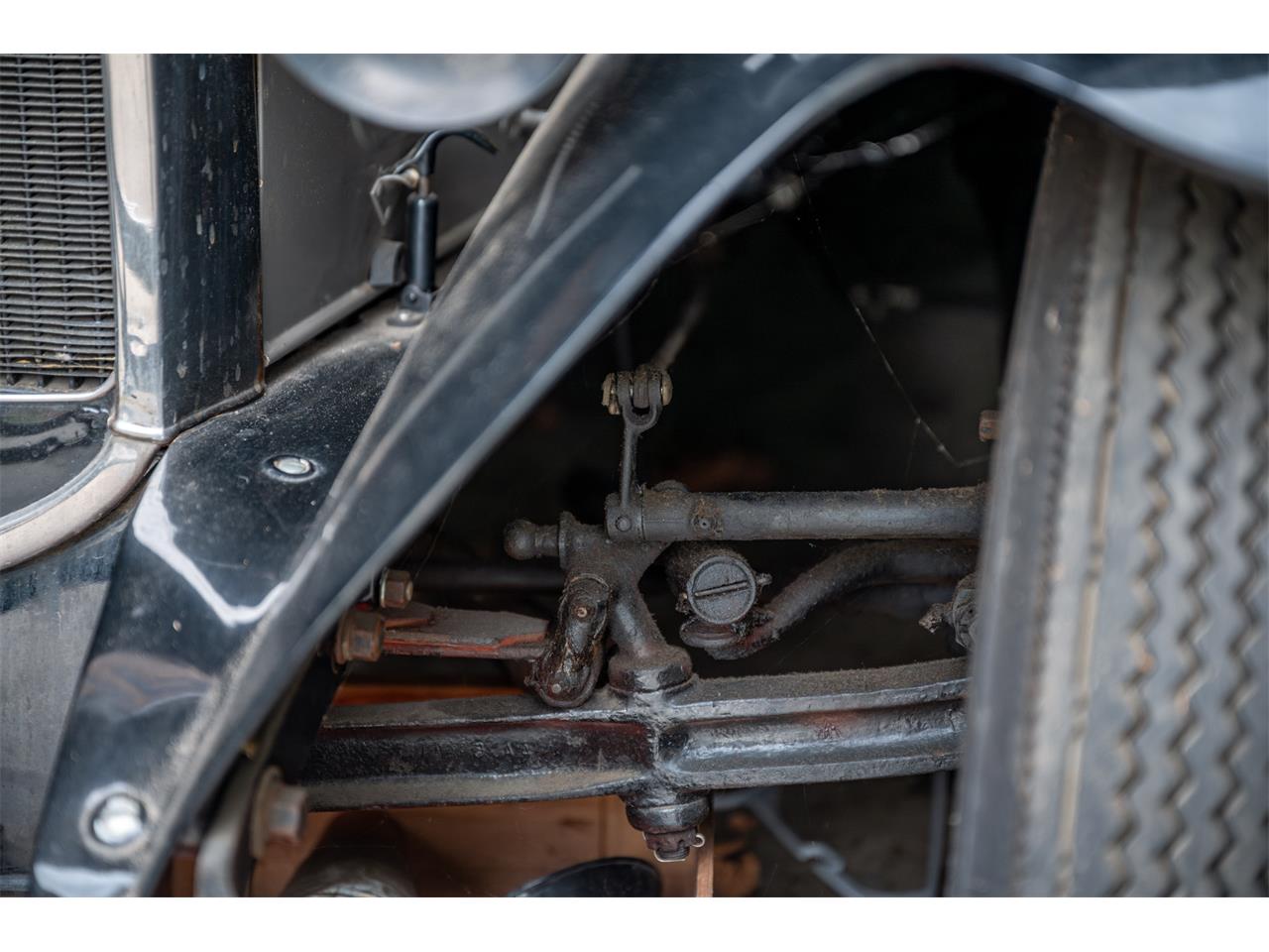 Ford-Model-a-1931-Gray-Black-21