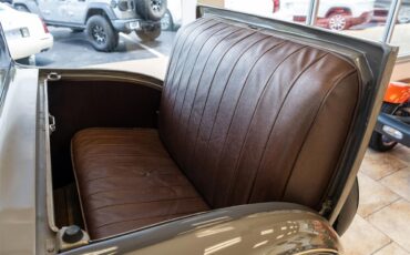 Ford-Model-a-1931-Gray-Black-Brown-10