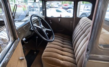 Ford-Model-a-1931-Gray-Black-Brown-11