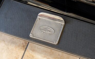 Ford-Model-a-1931-Gray-Black-Brown-14